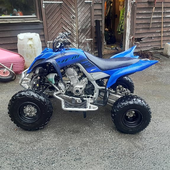 2024 Raptor 700R SE — one owner, 41 hours, photo 2