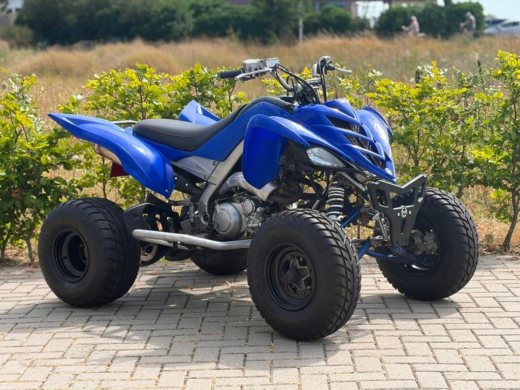 Raptor 700R — sport exhaust, nerf bars